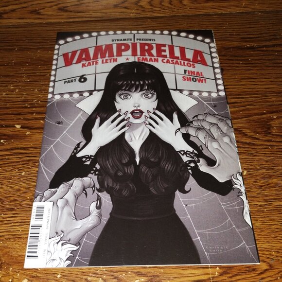 Vampirella #6 (Dynamite comics, 2016) Chrissie Zullo Cover A Variant - Picture 1 of 3